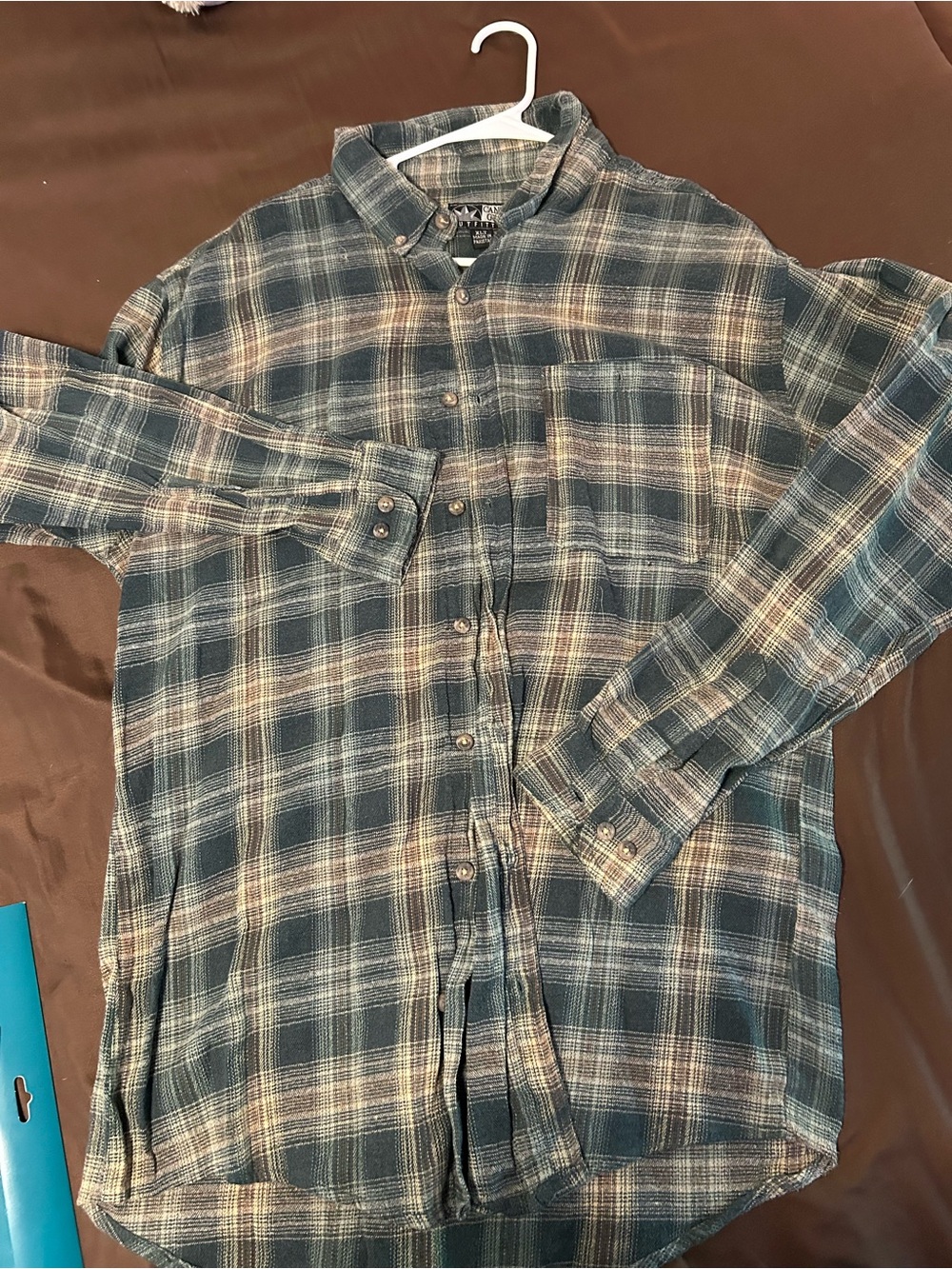Men's Green Plaid Long-Sleeve Button-Down Shirt